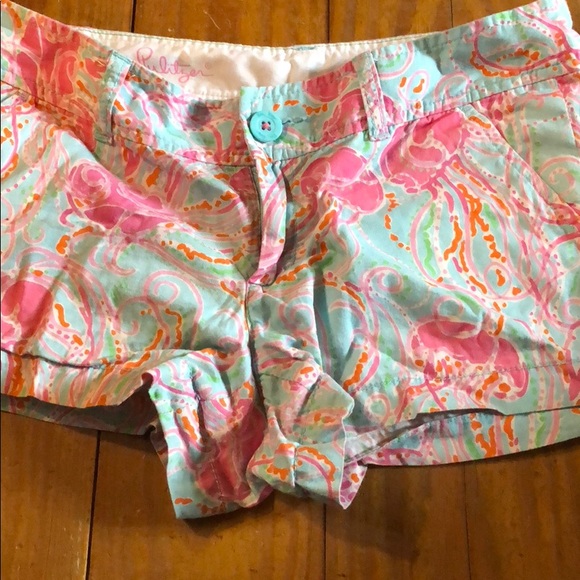 Lily Pulitzer shorts - Picture 3 of 3